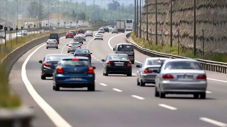 Yapılan denetimde 11 ara&ccedil; trafikten men edildi
