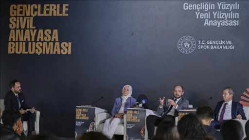Yeni Anayasa S&uuml;reci Masaya Yatırıldı