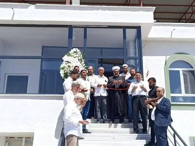 Yeni&ccedil;ağlar&rsquo;da cami ve taziye evi a&ccedil;ıldı