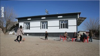 Yerinde d&ouml;n&uuml;ş&uuml;m ile 230 depremzede aile yeni evlerine yerleşti