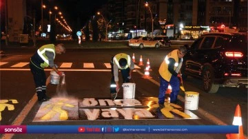Yol &ccedil;izgi yenileme &ccedil;alışmaları s&uuml;r&uuml;yor