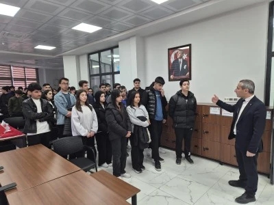 Yunus Emre Lisesi&rsquo;nden STM&rsquo;ye gezi&hellip;