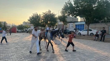 Y&uuml;zlerce yıllık bayram yeri geleneği s&uuml;r&uuml;yor