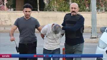 Zabıta memuru bı&ccedil;akla yaralandı