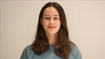 Zeynep S&ouml;nmez: Tenise K&uuml;&ccedil;&uuml;k Yaşlarda Başladım