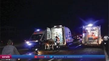 Zincirleme kaza! 3 kişi &ouml;ld&uuml;, 6 kişi yaralandı