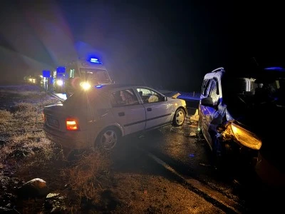 Zincirleme trafik kazasında 10 kişi yaralandı